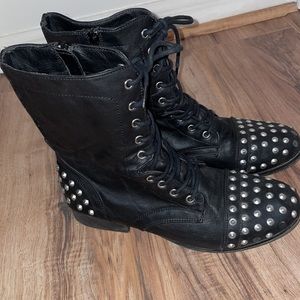 Madden girl. Size 10 M.